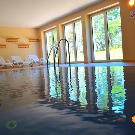 Meerwohnung-mod-fewo-direkt-am-strand-mit-pool * Baabe