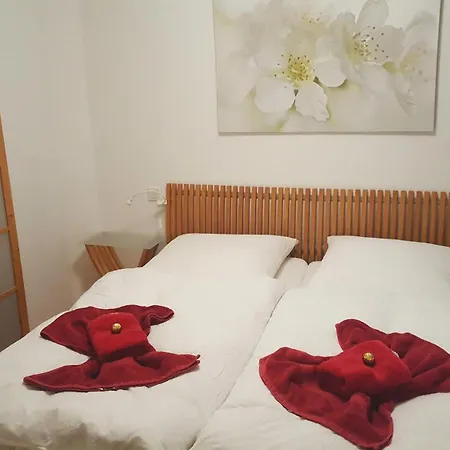 Meerwohnung-mod-fewo-direkt-am-strand-mit-pool Apartamento
