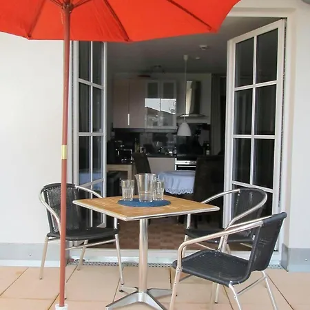 Meerwohnung-mod-fewo-direkt-am-strand-mit-pool Apartamento Baabe